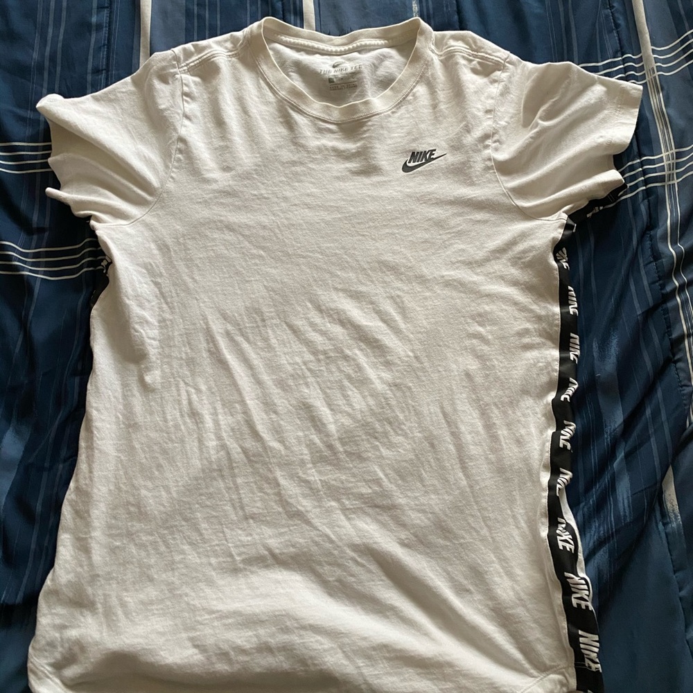 Nike short sleeve T shirt